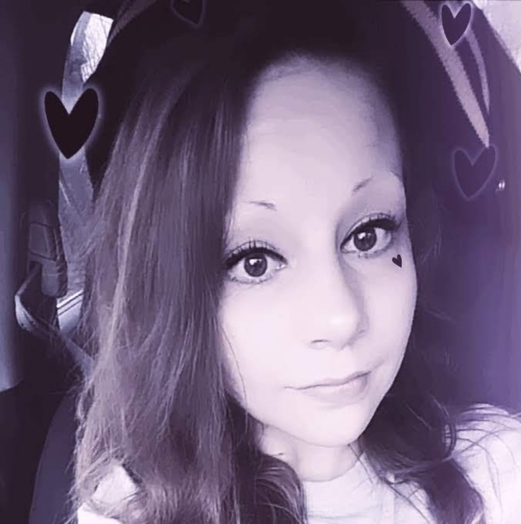 Meet your Posher, Kass - Picture 1 of 8